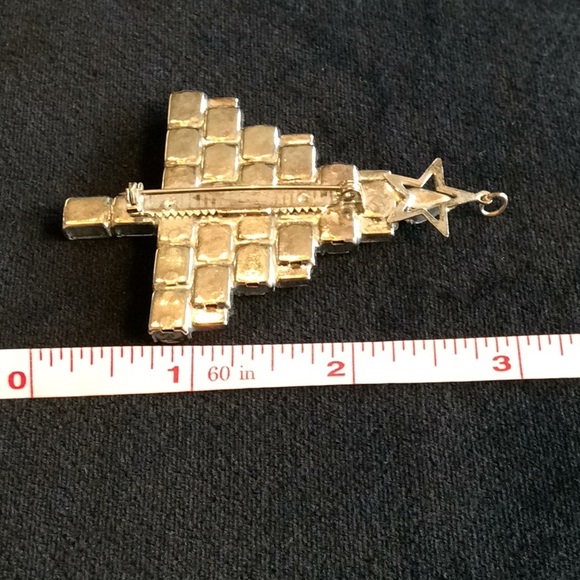 Vintage New Christmas Tree Brooch - Picture 5 of 7